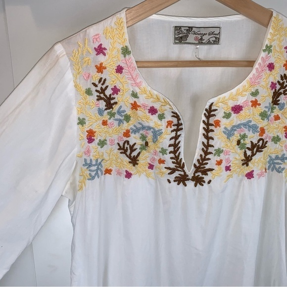 Glam Vintage Soul sz S White Embroidered Multicolour Long Line Women’s Tunic Top - Picture 2 of 9